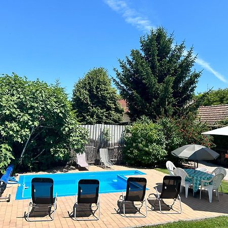 Lellei Pihenohaz Balatonlelle Villa Екстериор снимка