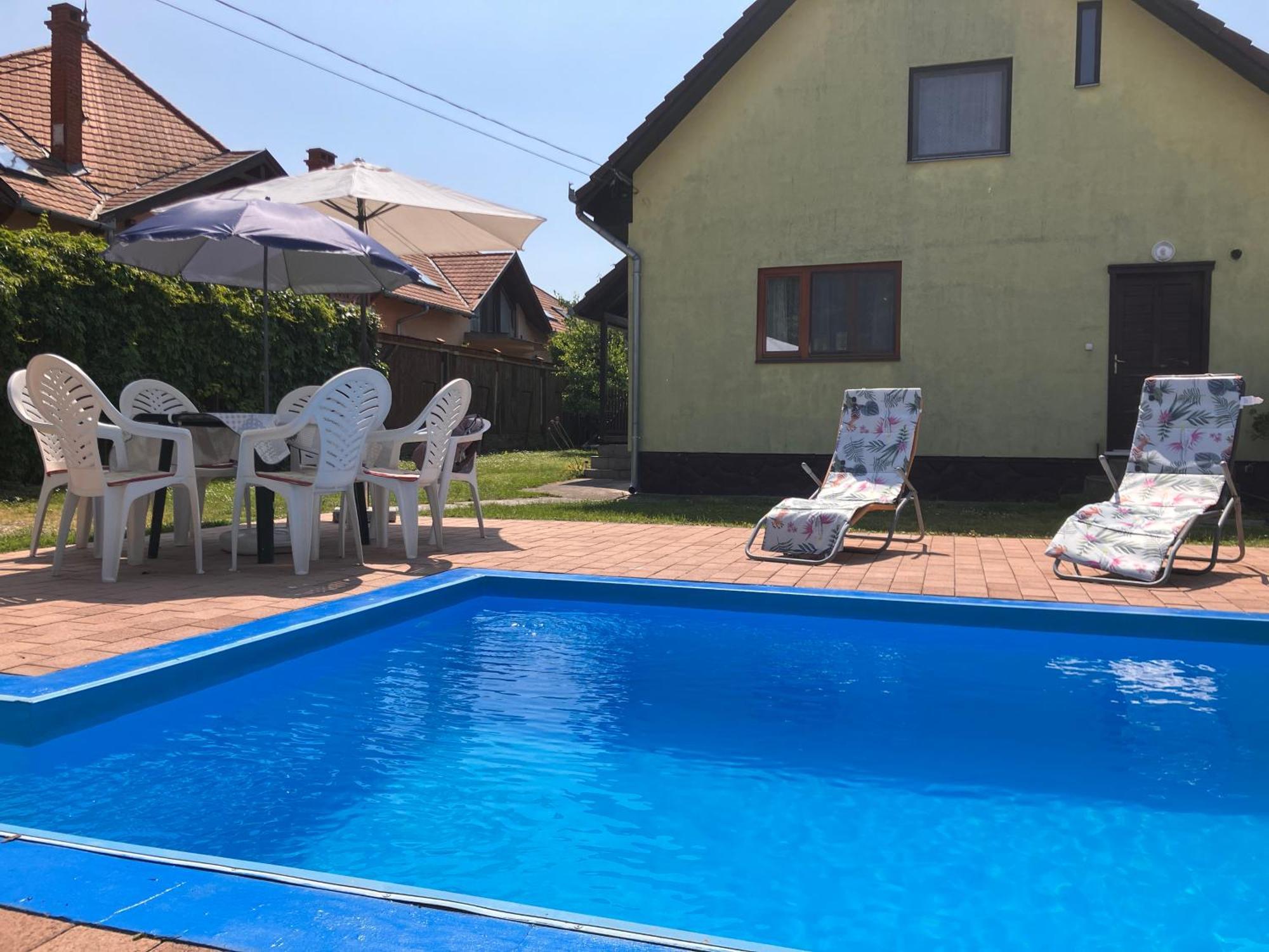 Lellei Pihenohaz Balatonlelle Villa Екстериор снимка