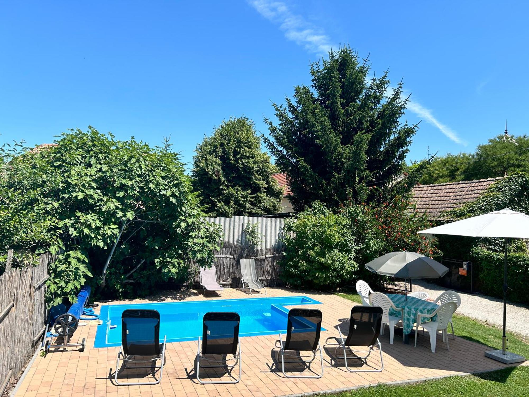 Lellei Pihenohaz Balatonlelle Villa Екстериор снимка