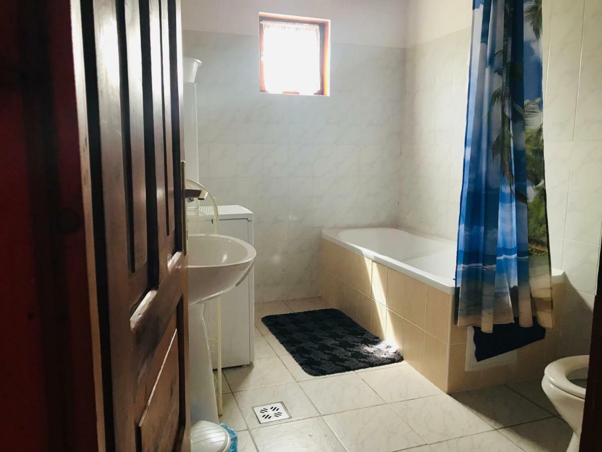 Lellei Pihenohaz Balatonlelle Villa Екстериор снимка